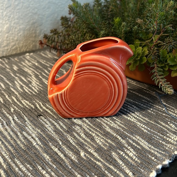 Fiesta creamer pitcher persimmon orange color. Vintage. No cracks. Mini disc. - Picture 2 of 9
